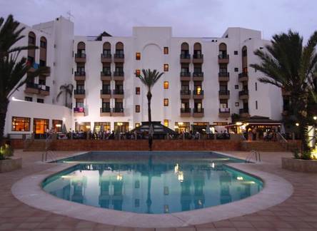 Отель Oasis Hotel & Spa
