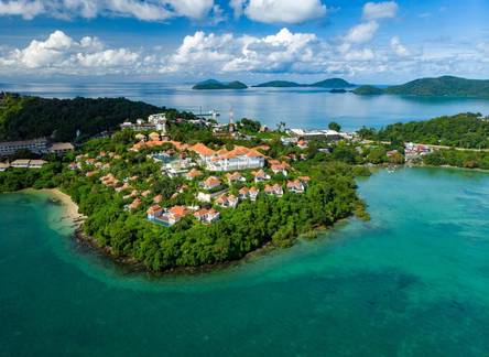 Отель Amatara Resort & Wellness