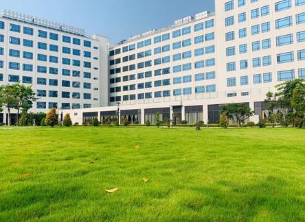 Отель Southern Airlines Pearl Hotel
