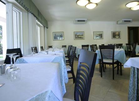 Отель Piccolo Mondo Hotel