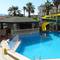 Отель Maxwell Holiday Club