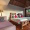 Отель Tango Luxe Beach Villa