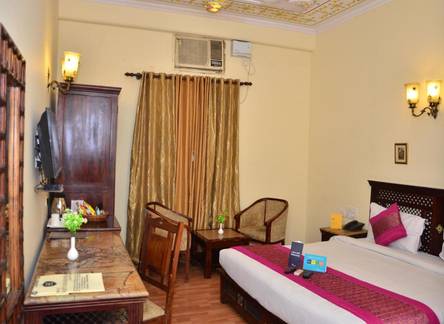 Отель Rajputana Haveli