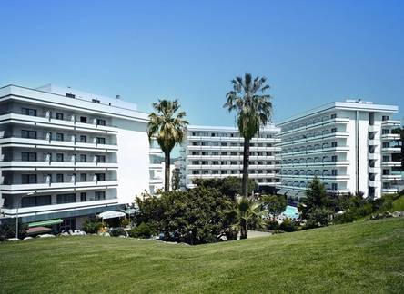 Отель Garbi Cala Millor Hotel