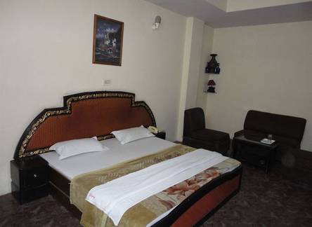 Отель Astoria Plazza Sector - 31