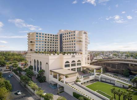 Отель Hyatt Centric Janakpuri New Delhi