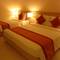 Отель Nhi Phi Hotel