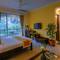 Отель TreeHouse Blue Hotel & Serviced Apartments