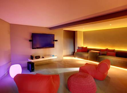 Отель The Address Boutique Hotel