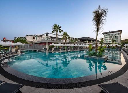 Отель White City Resort & Spa