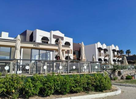 Отель Veltur Small Beach Hotel, Turgutreis