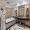 Отель Taleon Imperial Hotel