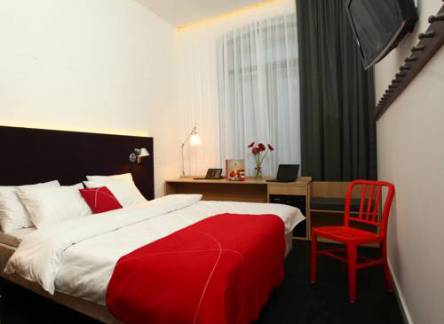 Отель AZIMUT Moscow Tulskaya Hotel