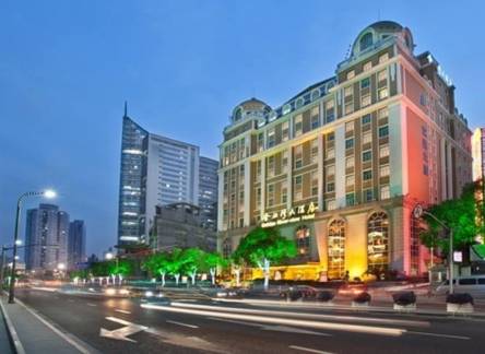 Отель Golden RiverView Hotel