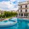 Отель Hotel President Solin, Солин