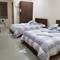 Отель Legaspi Suites