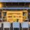 Отель The Kuta Beach Heritage Hotel