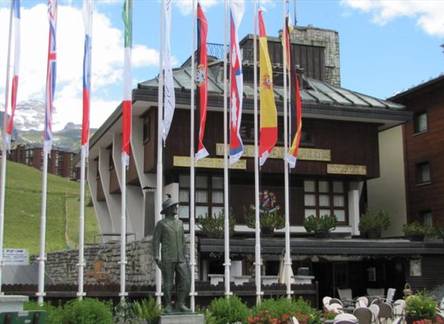 Отель Hostellerie des Guides