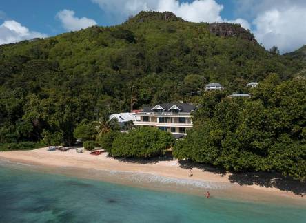 Отель Crown Beach Hotel