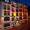 Отель Dosso Dossi Hotels Old City