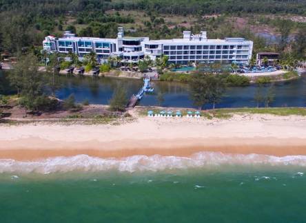 Отель Le Coral Resort