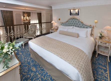 Отель The Official State Hermitage Hotel