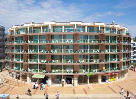 Отель Sea Breeze Apt