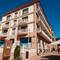 Отель Golden Resort