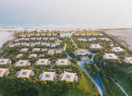 Отель Fusion Resort Cam Ranh