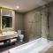 Отель Alana Nha Trang Beach Hotel