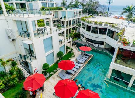 Отель FuramaXclusive Ocean Beach Seminyak Bali