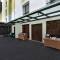 Отель Mercure Bali Legian