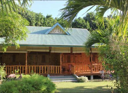 Отель Bois d'Amour Guesthouse