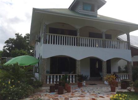 Отель Le Relax Self Catering Apartment