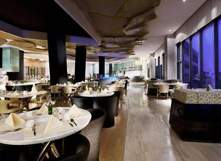 Отель Wyndham Grand Qingdao