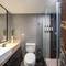 Отель SSAW Boutique Hotel Shanghai Bund
