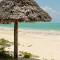 Отель Kisiwa On The Beach