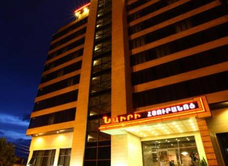 Отель New Nairi Hotel