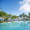 Отель Victoria Beachcomber Resort & Spa