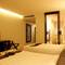 Отель Palmyra Patong Resort