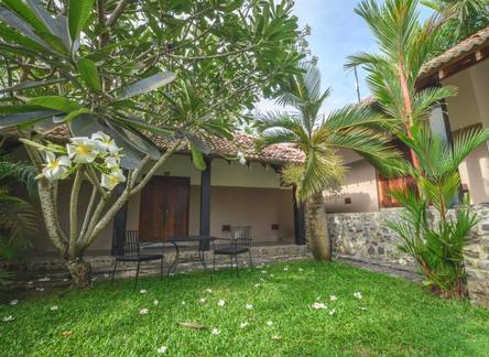 Отель Palm Paradise Cabanas & Villas