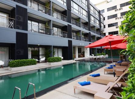 Отель The Lantern Resorts Patong