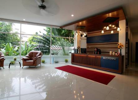 Отель Calypso Patong Hotel