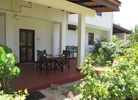 Отель Flame Tree Cottages