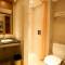Отель The Sun Hotel & Spa