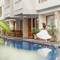 Отель The Sun Hotel & Spa