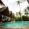 Отель Samaki Lodge & Spa