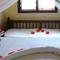 Отель Samaki Lodge & Spa