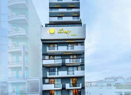 Отель Daisy Hotel