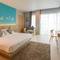 Отель Fishermen's Harbour Urban Resort